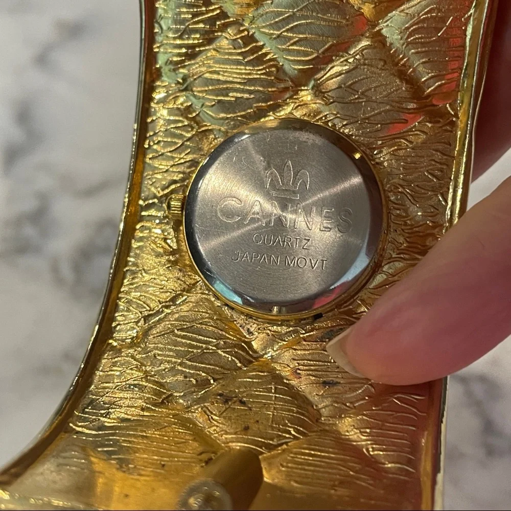 Cannes vintage quartz watch